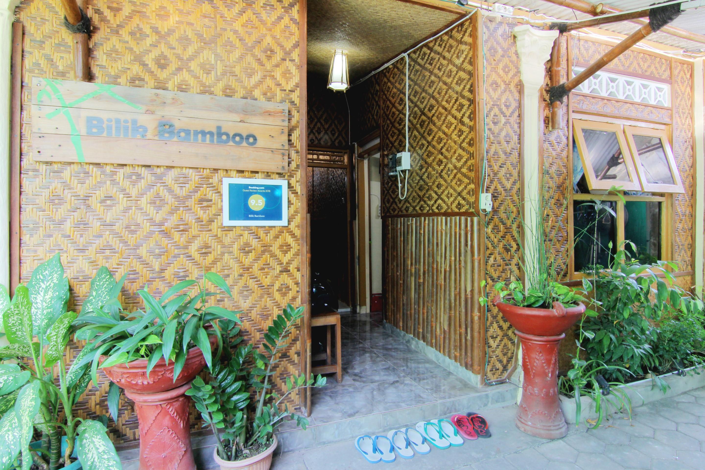 Bilik Bamboo Hostel Yogyakarta Exterior foto